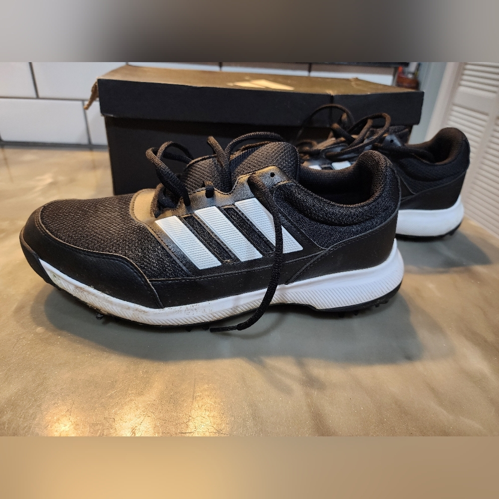 Adidas Tech Response 2.0 Golf Sneaker
